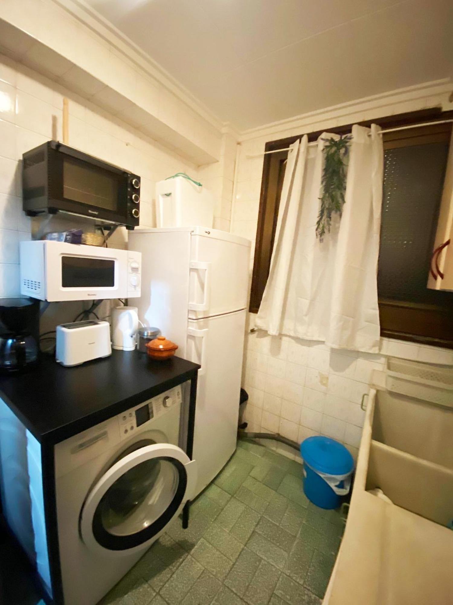 Valencia Well Located Shared Apartment Valência Exterior foto